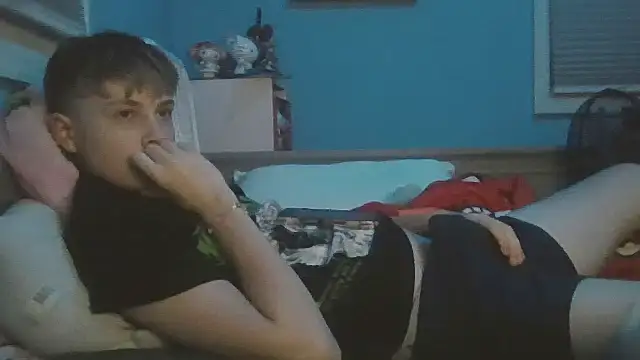 Liam axel35 online show from November 17, 2025, 1:11 am