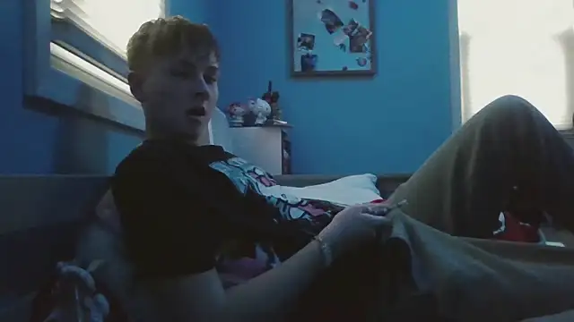 Liam axel35 online show from November 18, 2025, 8:46 pm