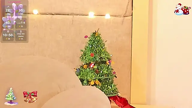 VioletHilton online show from December 22, 2025, 7:44 pm