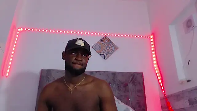 eebony stallion online show from April 15, 2026, 7:58 pm