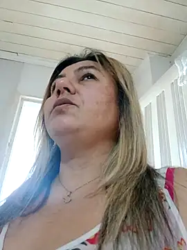 Nataly Foley online show from October 5, 2025, 1:09 pm