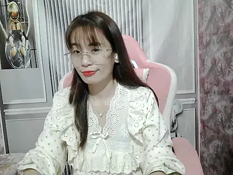 Suzy888 online show from September 26, 2025, 2:43 pm