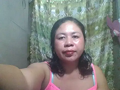 Snapshot of Pinay_Mama1234 chatting on January 15, 2026, 11:48 am Pinay Mama1234 online show from January 15, 2026, 11:48 am
