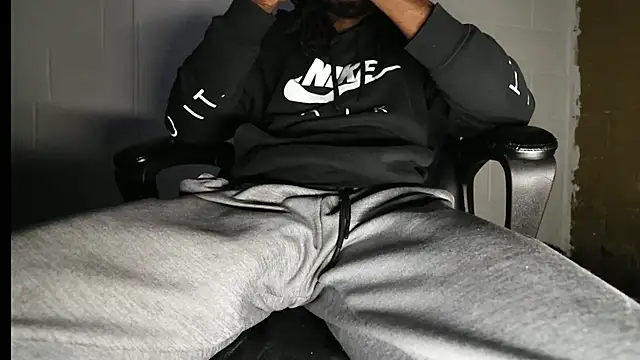 zaddytrey online show from March 4, 2026, 1:06 pm