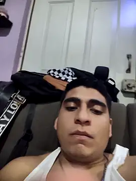 Snapshot of Rtmh1250 chatting on October 23, 2025, 2:33 am Rtmh1250 online show from October 23, 2025, 2:33 am