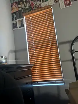 Snapshot of M1l3yD3w chatting on September 28, 2025, 8:47 pm M1l3yD3w online show from September 28, 2025, 8:47 pm