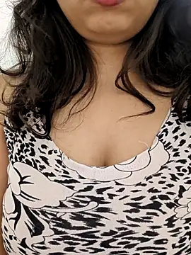 hazelgrace03 online show from June 6, 2026, 8:35 pm