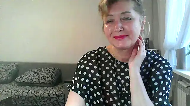 IrynaMolbertx online show from October 15, 2025, 8:14 am