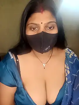 reena502 online show from May 7, 2026, 7:03 am