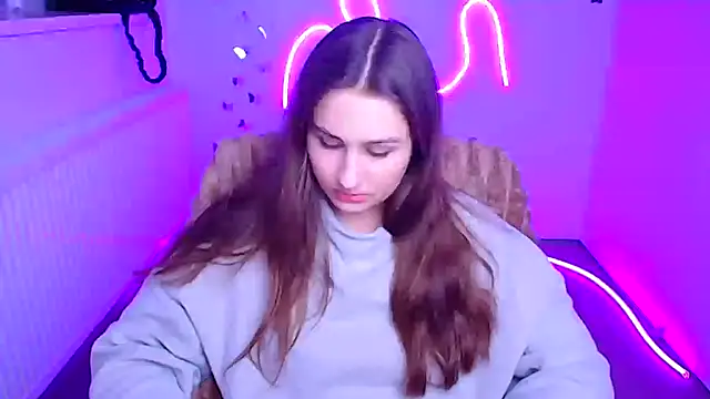 Stefanie Sweet online show from February 17, 2026, 12:23 pm