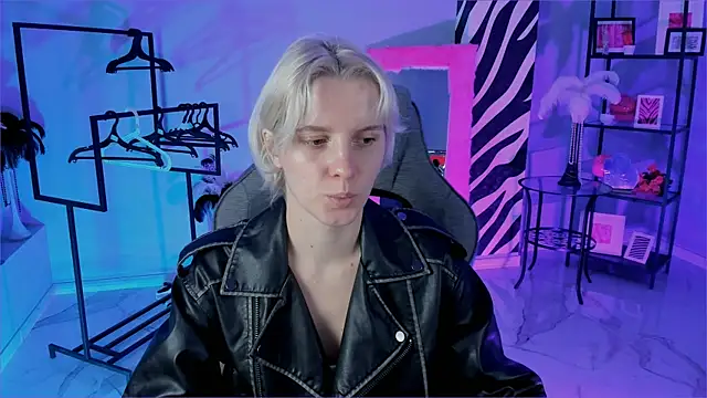 Snapshot of BethanyCloud chatting on September 10, 2025, 5:29 am BethanyCloud online show from September 10, 2025, 5:29 am