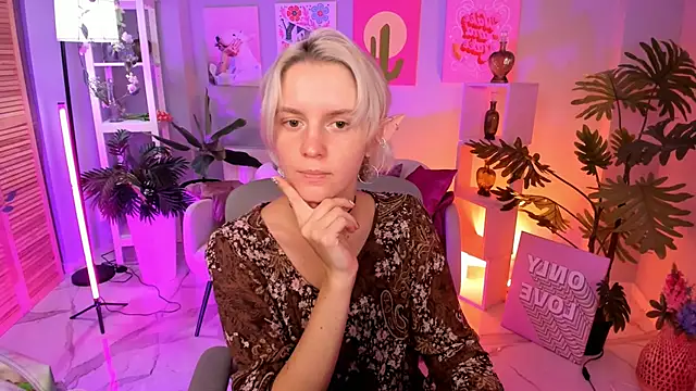 Snapshot of BethanyCloud chatting on October 3, 2025, 2:30 am BethanyCloud online show from October 3, 2025, 2:30 am