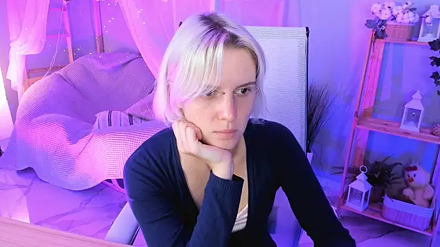 Snapshot of BethanyCloud chatting on October 14, 2025, 5:30 am BethanyCloud online show from October 14, 2025, 5:30 am