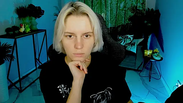 Snapshot of BethanyCloud chatting on October 24, 2025, 5:37 am BethanyCloud online show from October 24, 2025, 5:37 am