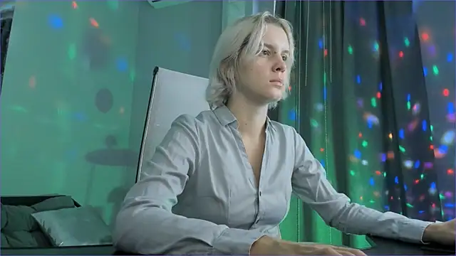 Snapshot of BethanyCloud chatting on October 27, 2025, 5:22 am BethanyCloud online show from October 27, 2025, 5:22 am