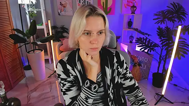 Snapshot of BethanyCloud chatting on October 29, 2025, 5:31 am BethanyCloud online show from October 29, 2025, 5:31 am