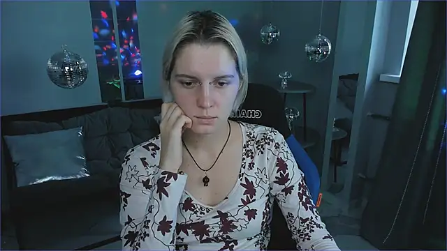 Snapshot of BethanyCloud chatting on November 5, 2025, 6:02 am BethanyCloud online show from November 5, 2025, 6:02 am