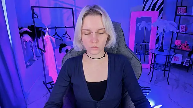 Snapshot of BethanyCloud chatting on November 12, 2025, 5:41 am BethanyCloud online show from November 12, 2025, 5:41 am