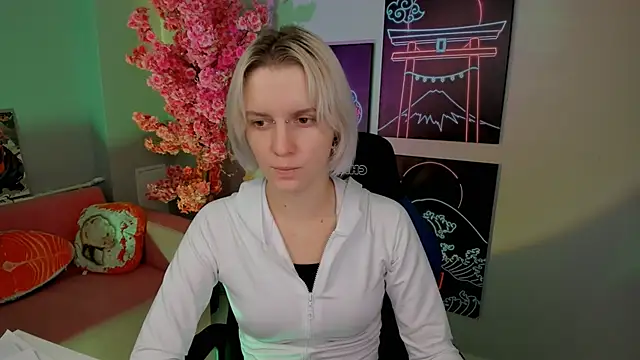 Snapshot of BethanyCloud chatting on November 18, 2025, 5:45 am BethanyCloud online show from November 18, 2025, 5:45 am