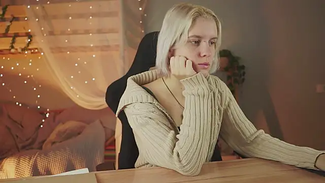 Snapshot of BethanyCloud chatting on November 26, 2025, 5:19 am BethanyCloud online show from November 26, 2025, 5:19 am