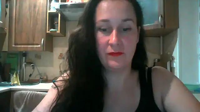 Amandda  online show from September 15, 2025, 5:57 pm