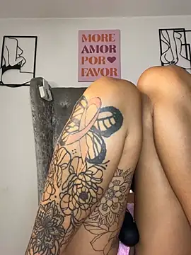 Rosieredxox online show from May 25, 2026, 5:57 am