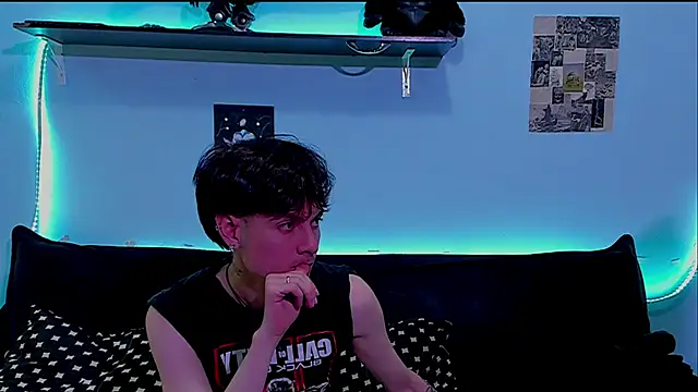 Dioniso guy8 online show from April 14, 2026, 10:38 pm