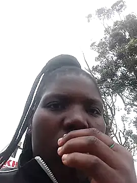 Snapshot of Nobuhlesiphume09 chatting on October 28, 2025, 6:50 am Nobuhlesiphume09 online show from October 28, 2025, 6:50 am