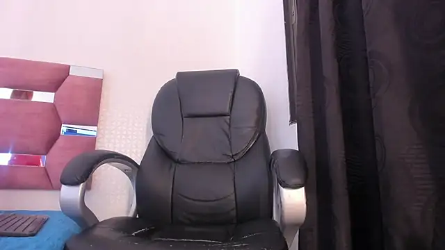AvaGrey  online show from September 28, 2025, 4:29 am