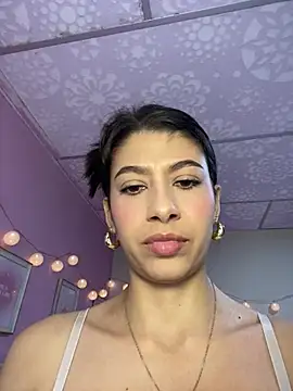 Snapshot of Lenapink19 chatting on March 4, 2026, 10:27 pm Lenapink19 online show from March 4, 2026, 10:27 pm