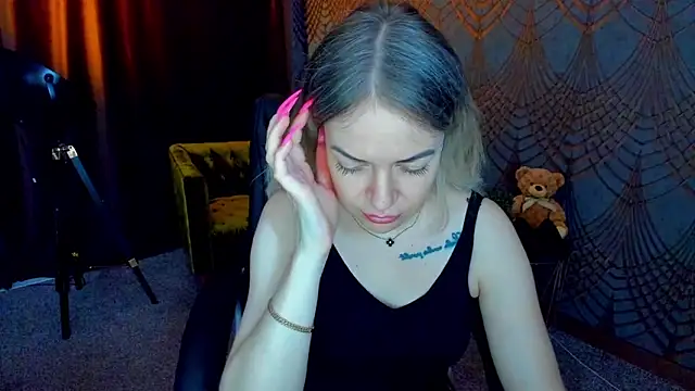 Anna Snows online show from June 4, 2026, 5:46 am