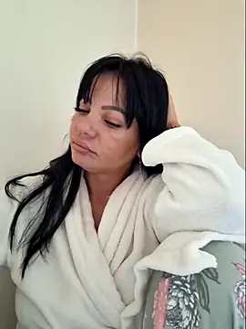 Ella sweety00 online show from March 16, 2026, 7:45 am