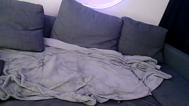 th1  online show from March 22, 2026, 5:44 am