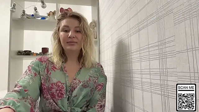 Blondie xoxoxo online show from December 18, 2025, 7:14 am