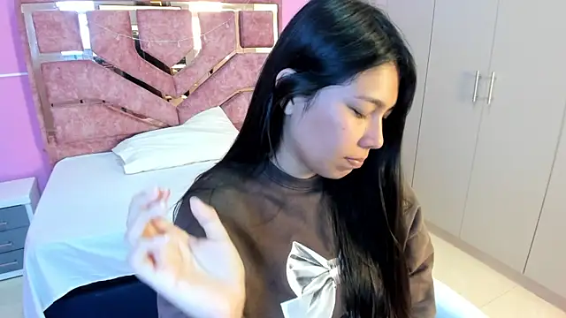 Snapshot of LICKY_LOV chatting on January 17, 2026, 12:21 pm LICKY LOV online show from January 17, 2026, 12:21 pm