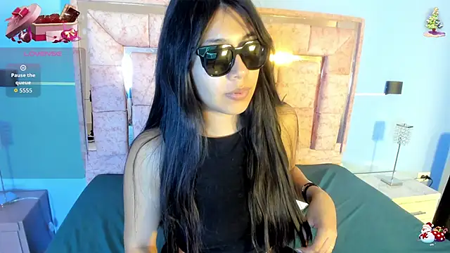 Snapshot of LICKY_LOV chatting on February 18, 2026, 3:24 am LICKY LOV online show from February 18, 2026, 3:24 am