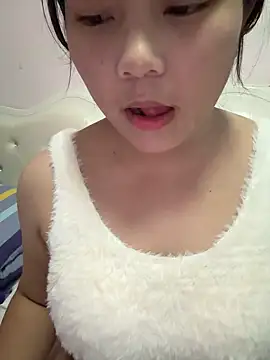 UUa333 online show from December 3, 2025, 12:47 pm