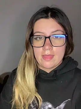 Blair Bunnyy online show from March 3, 2026, 4:40 am