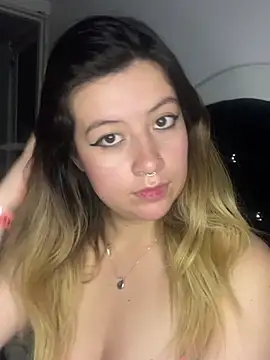 Blair Bunnyy online show from April 19, 2026, 7:40 am