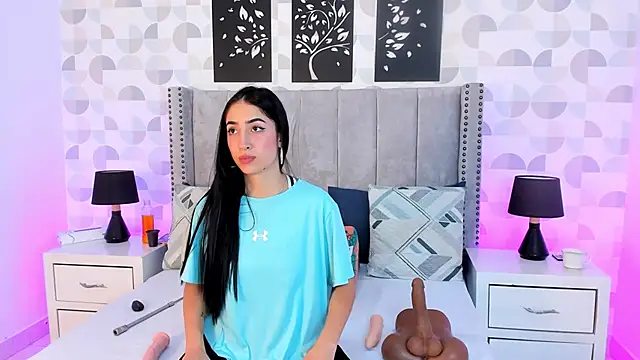 natasha moreno online show from October 11, 2025, 12:26 pm