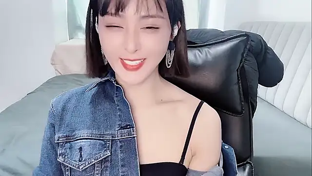 Ianxuan online show from November 26, 2025, 4:57 am