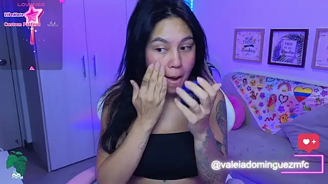 Snapshot of Valeria_Red_ chatting on September 9, 2025, 9:31 am Valeria Red online show from September 9, 2025, 9:31 am