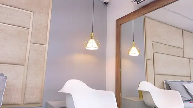 Snapshot of Ashley_HotGirl chatting on December 1, 2025, 6:35 pm Ashley HotGirl online show from December 1, 2025, 6:35 pm