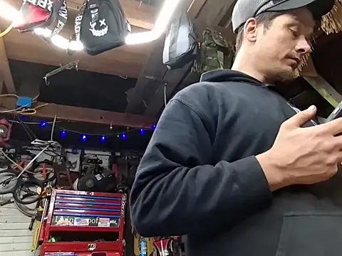 twistafatpipe online show from February 19, 2026, 10:17 pm