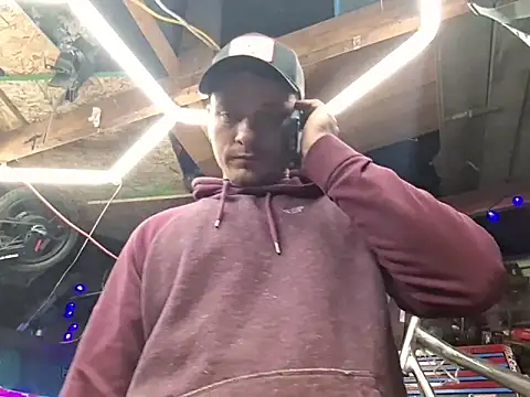 twistafatpipe online show from March 17, 2026, 12:48 am