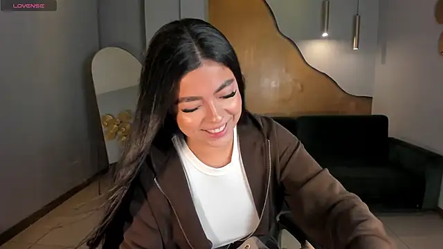 NataliaGaret online show from May 25, 2026, 10:10 am