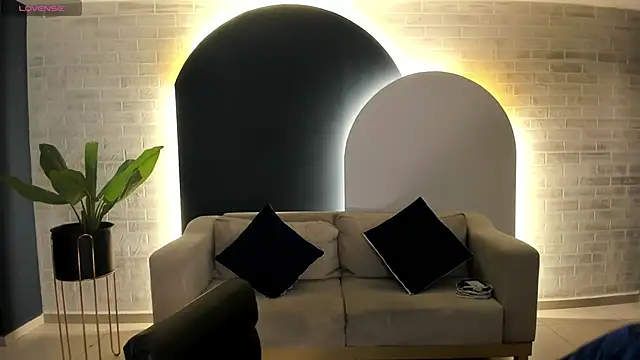 ScarlettBoss online show from December 16, 2025, 10:53 am