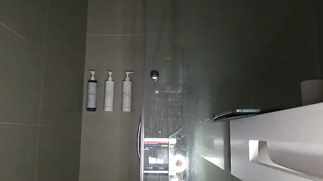 TallDrink11 online show from November 20, 2025, 12:27 pm