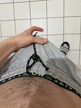 Dicksxd online show from April 17, 2026, 3:15 pm