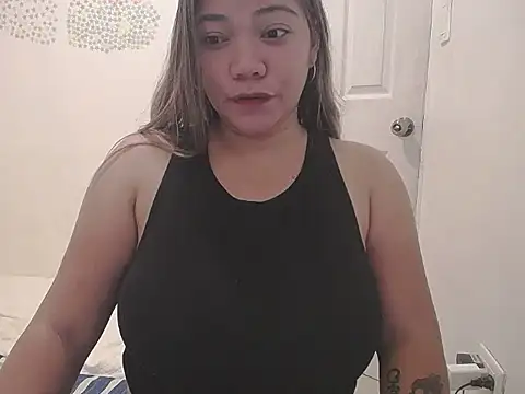briannalove222 online show from October 14, 2025, 1:17 am